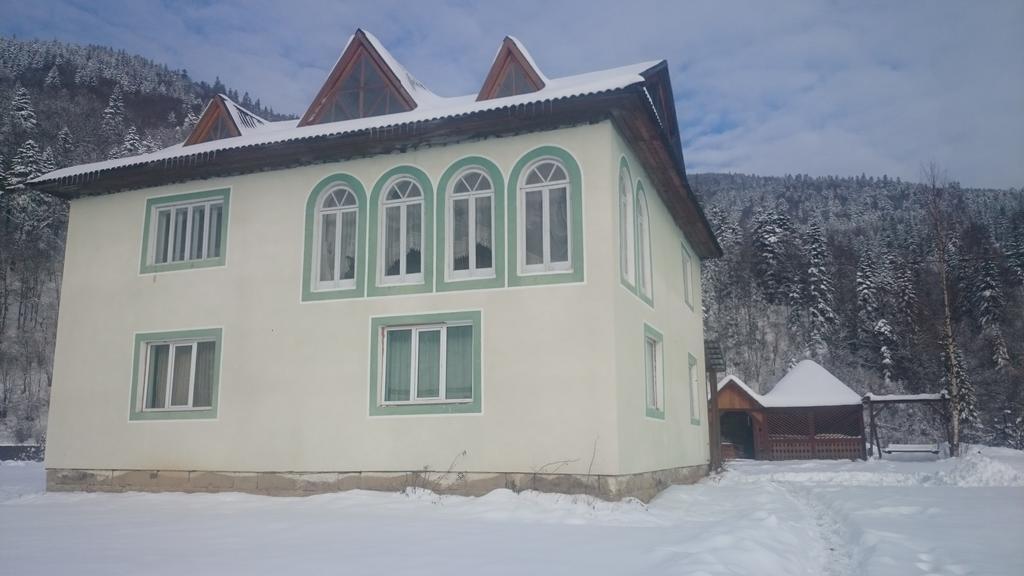 Schedryk Hotel Mikulicsin Kültér fotó